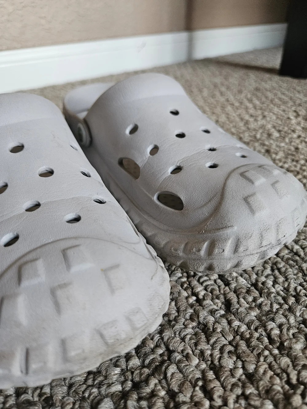 Kids Off-White Slip-On Foam Clogs Water Shoes, US 2 EUR 33